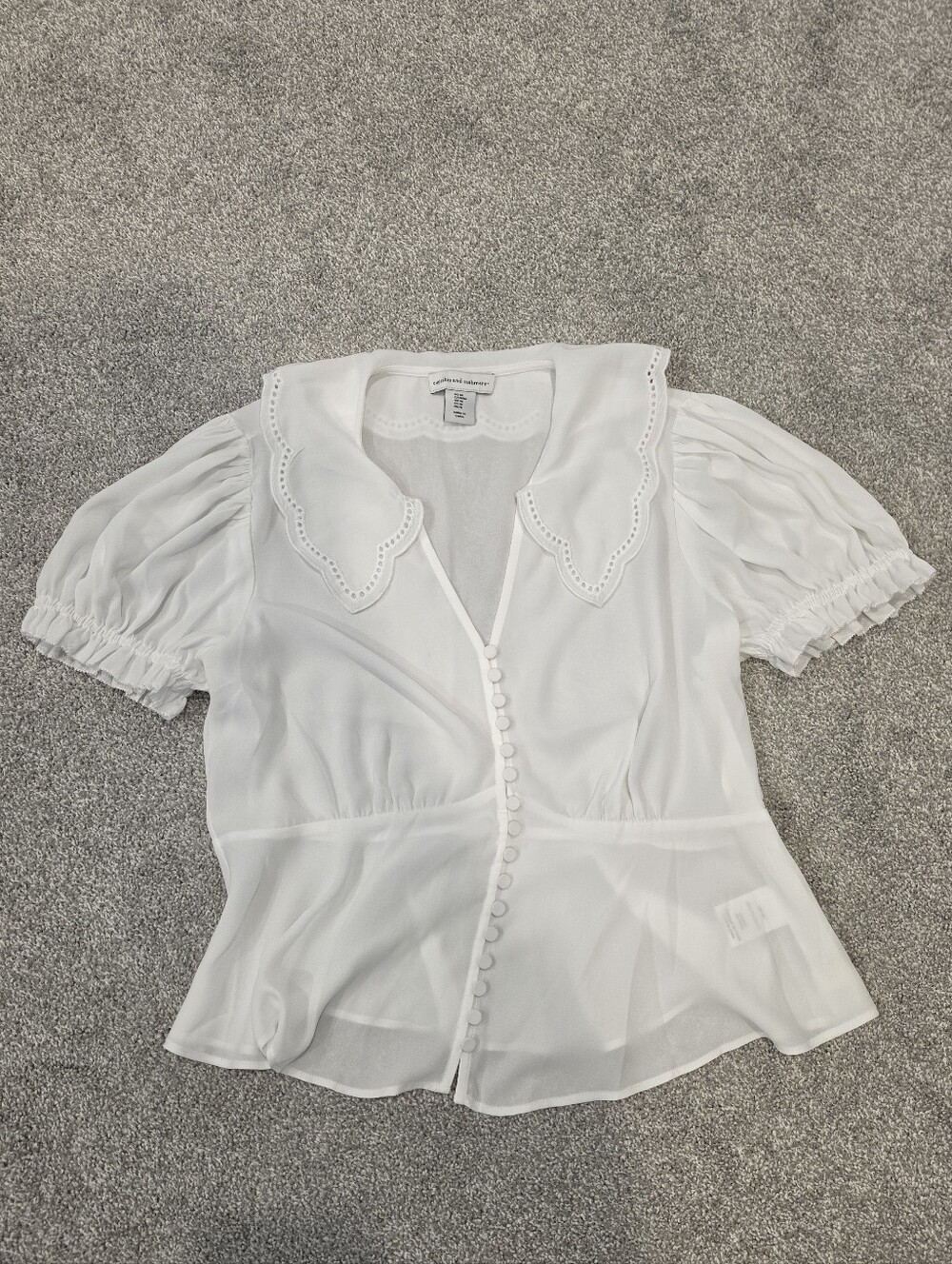 cupcakes & cashmere White Eyelet Scallop Collar Puff Sleeve Blouse